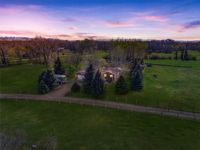 75 Flys Crossing Road, Manhattan, MT 59741