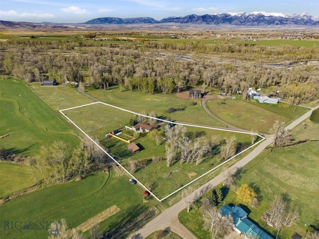 75 Flys Crossing Road, Manhattan, MT 59741