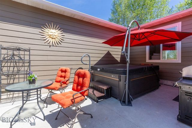 75 Flys Crossing Road, Manhattan, MT 59741