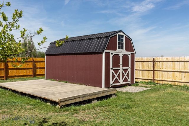 75 Flys Crossing Road, Manhattan, MT 59741