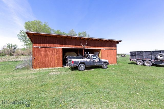 75 Flys Crossing Road, Manhattan, MT 59741