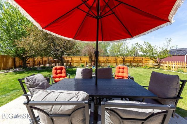 75 Flys Crossing Road, Manhattan, MT 59741