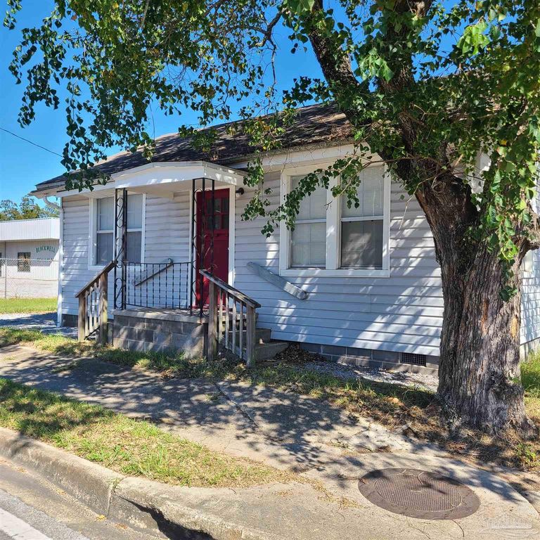 2828 W Gonzalez St, Pensacola, FL 32505