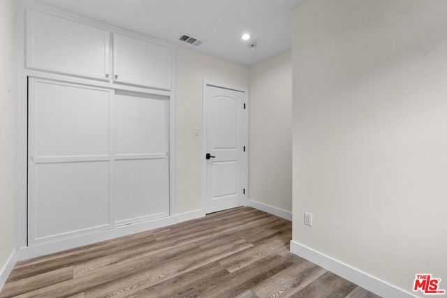 18343 Calvert Street, Tarzana, CA 91335