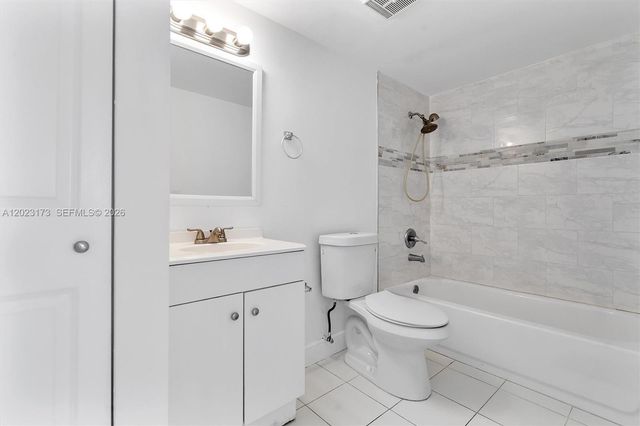 7407 SW 152nd Ave 4-103, Miami, FL 33193