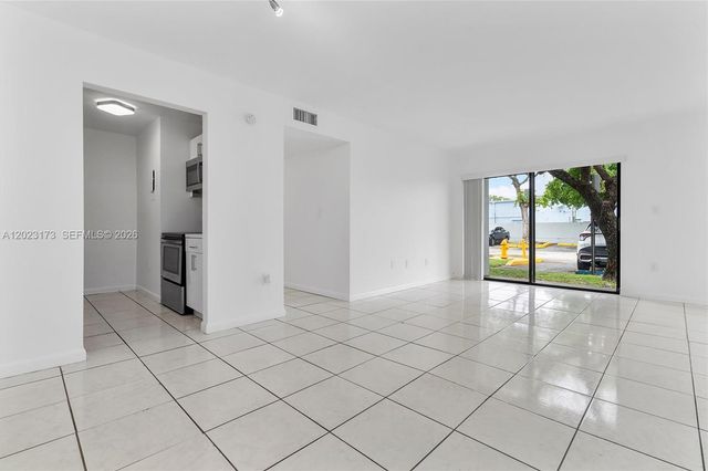 7407 SW 152nd Ave 4-103, Miami, FL 33193