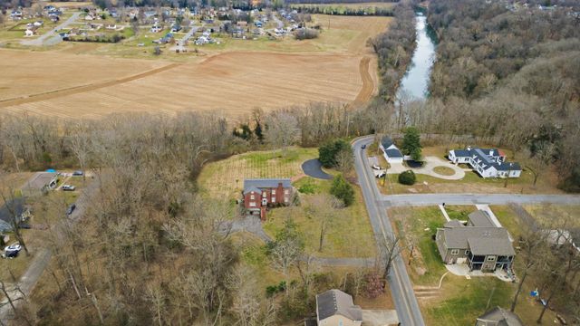 190 Porters Bluff Rd, Clarksville, TN 37040