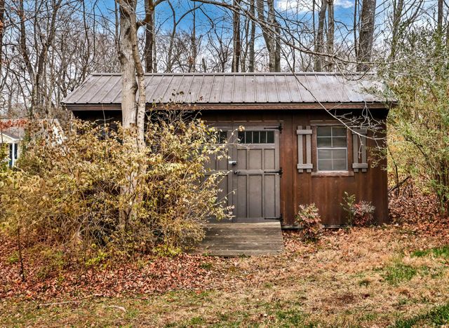 190 Porters Bluff Rd, Clarksville, TN 37040