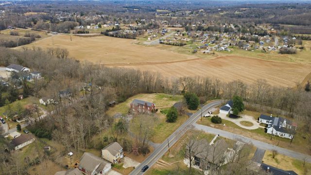 190 Porters Bluff Rd, Clarksville, TN 37040