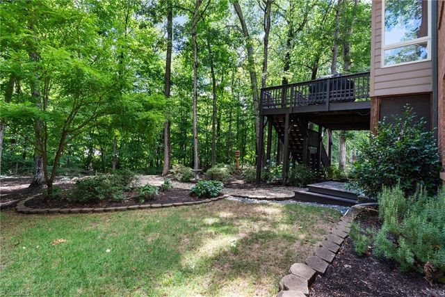 5021 Meadow Hill Court, Winston-salem, NC 27106