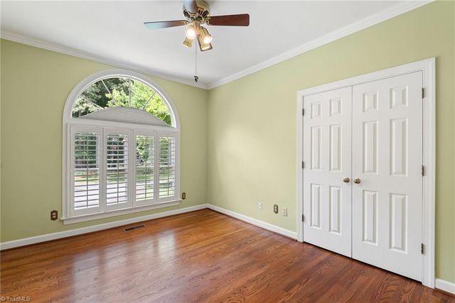 5021 Meadow Hill Court, Winston-salem, NC 27106