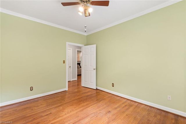 5021 Meadow Hill Court, Winston-salem, NC 27106