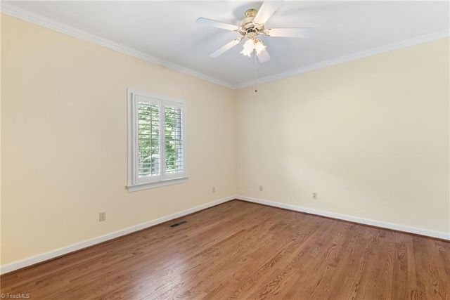 5021 Meadow Hill Court, Winston-salem, NC 27106