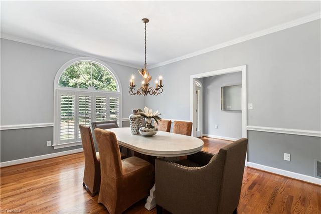 5021 Meadow Hill Court, Winston-salem, NC 27106