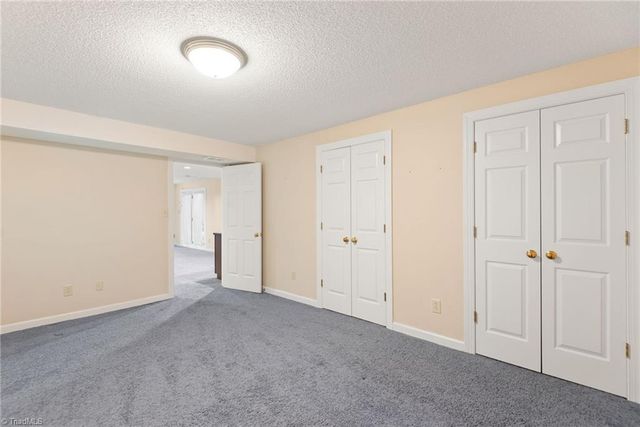5021 Meadow Hill Court, Winston-salem, NC 27106