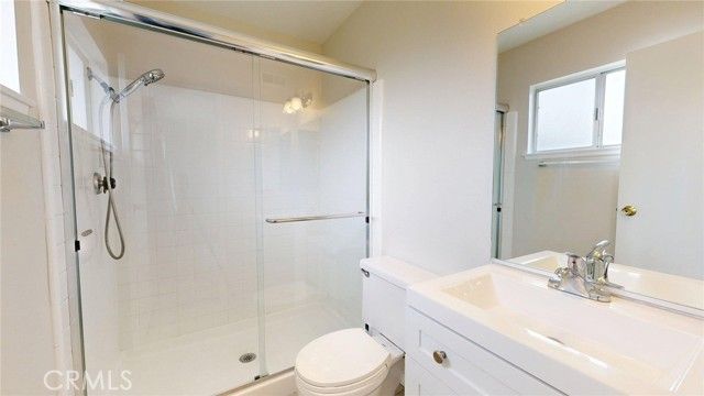 3415 Valencia Hill, Riverside, CA 92507