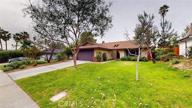 3415 Valencia Hill, Riverside, CA 92507
