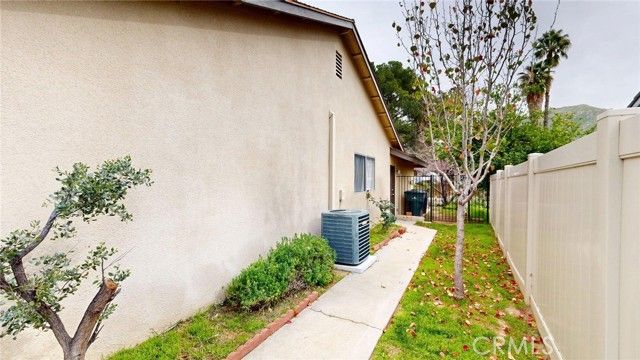 3415 Valencia Hill, Riverside, CA 92507