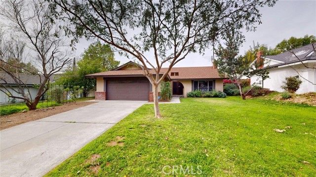 3415 Valencia Hill, Riverside, CA 92507