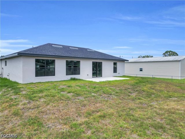3005 53rd ST W, Lehigh Acres, FL 33971