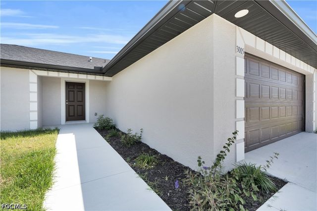3005 53rd ST W, Lehigh Acres, FL 33971