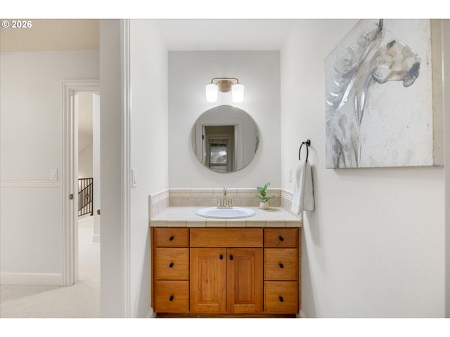 3921 NORTHHAMPTON Ct, West Linn, OR 97068