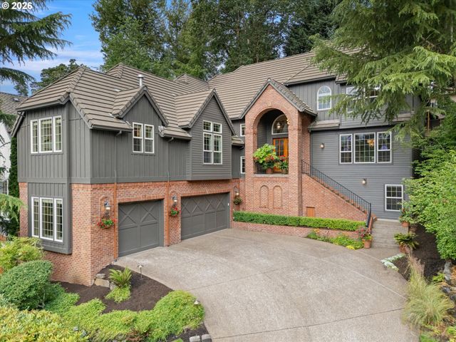 3921 NORTHHAMPTON Ct, West Linn, OR 97068