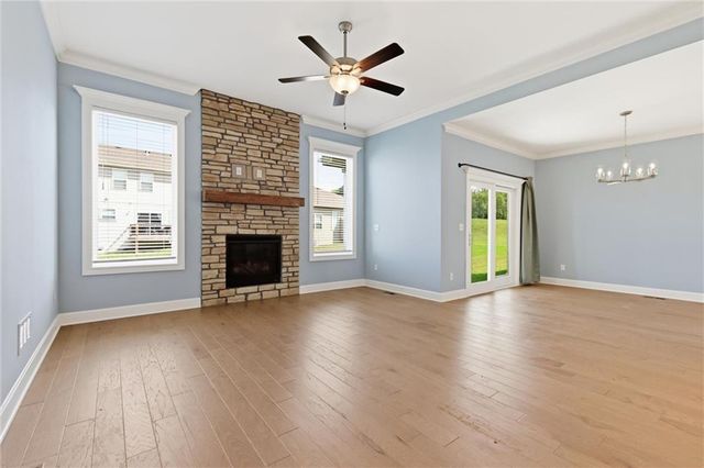 15348 Jessica Street, Parkville, MO 64152