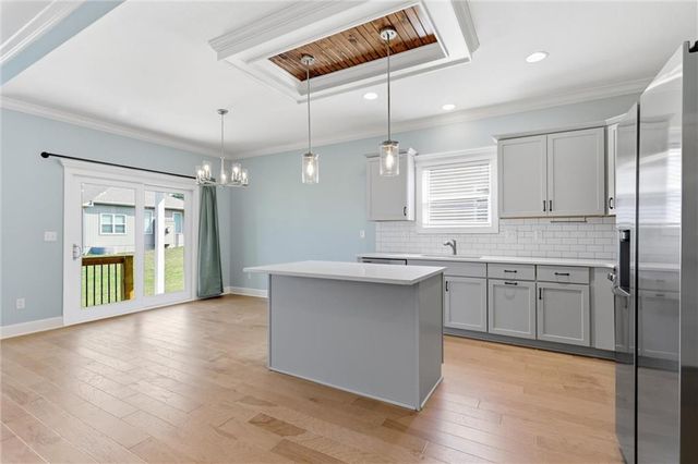 15348 Jessica Street, Parkville, MO 64152