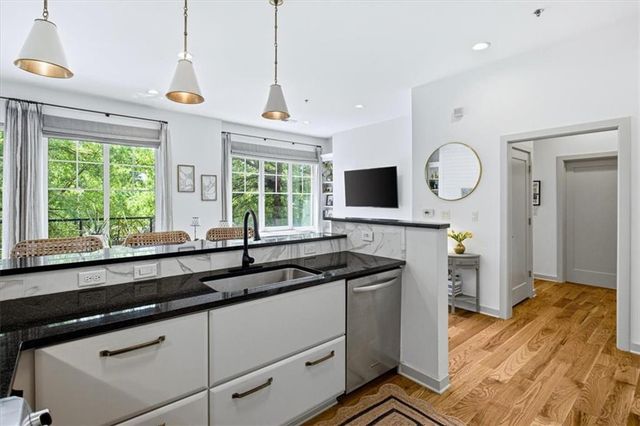 1430 Dresden Drive NE 240, Atlanta, GA 30319
