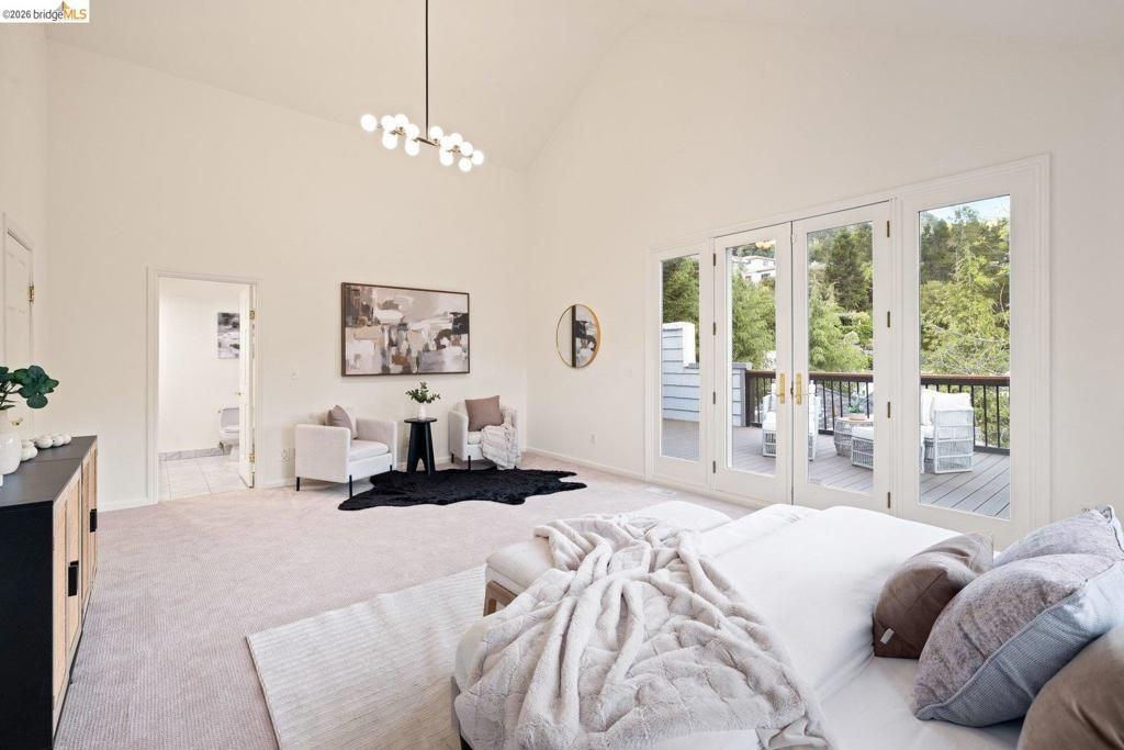 Image 39 of property listing at 6975 Charing Cross Rd, Berkeley, CA 94705