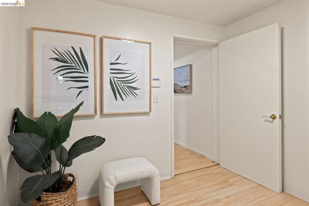 Image 48 of property listing at 6975 Charing Cross Rd, Berkeley, CA 94705