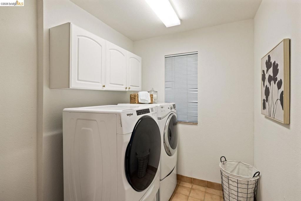 Image 49 of property listing at 6975 Charing Cross Rd, Berkeley, CA 94705