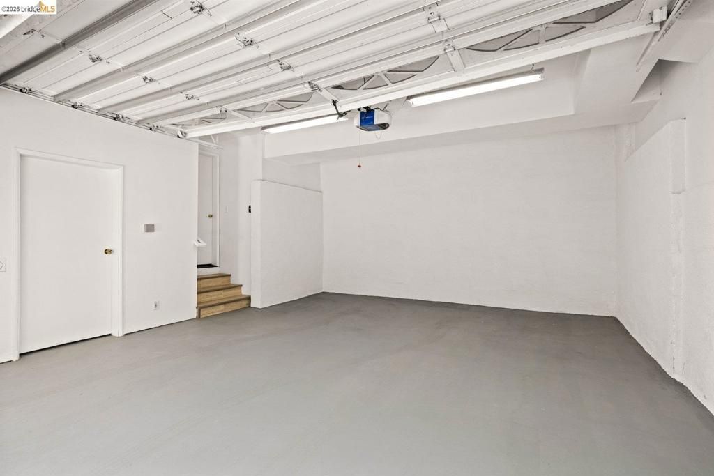 Image 57 of property listing at 6975 Charing Cross Rd, Berkeley, CA 94705