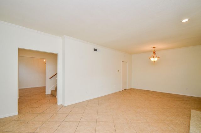2100 Tanglewilde Street 169, Houston, TX 77063