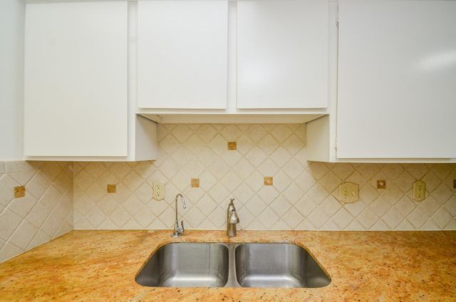 2100 Tanglewilde Street 169, Houston, TX 77063