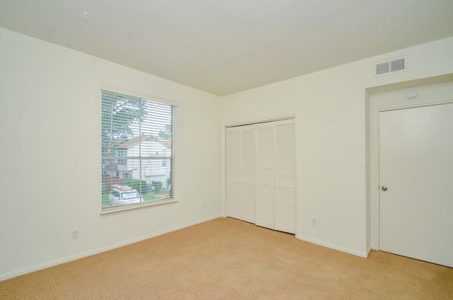 2100 Tanglewilde Street 169, Houston, TX 77063
