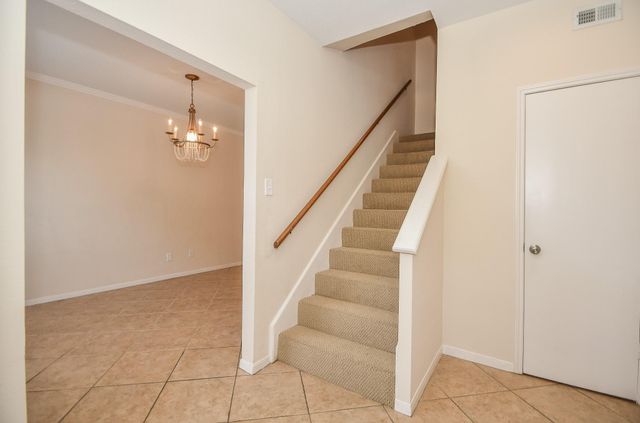 2100 Tanglewilde Street 169, Houston, TX 77063