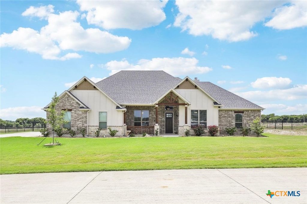 430 Solo Ridge Drive, Waxahachie, TX 75167