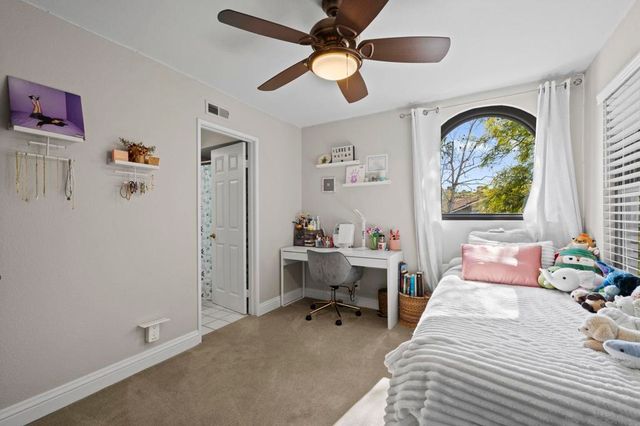 13972 Poway Valley Rd, Poway, CA 92064