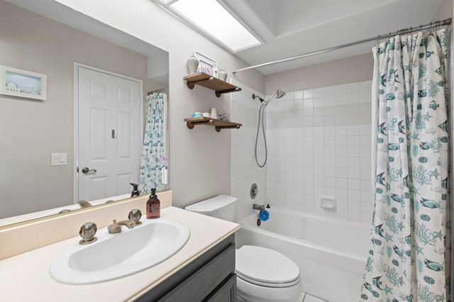 13972 Poway Valley Rd, Poway, CA 92064