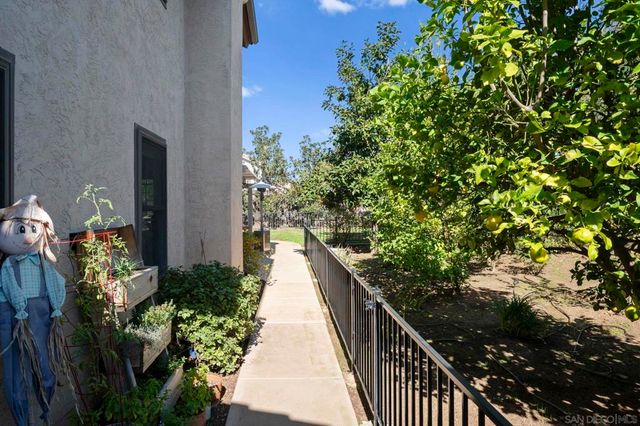 13972 Poway Valley Rd, Poway, CA 92064