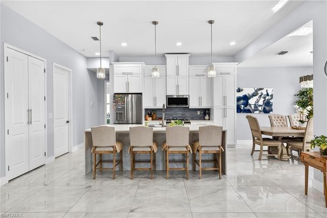 10 NW 35th AVE, Cape Coral, FL 33993