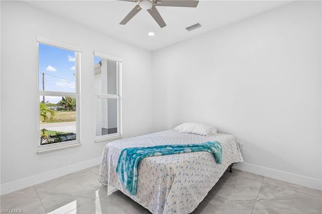 10 NW 35th AVE, Cape Coral, FL 33993