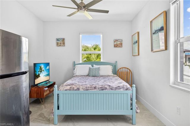 10 NW 35th AVE, Cape Coral, FL 33993