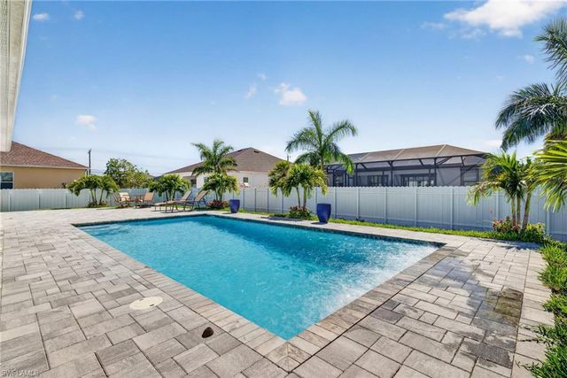 10 NW 35th AVE, Cape Coral, FL 33993