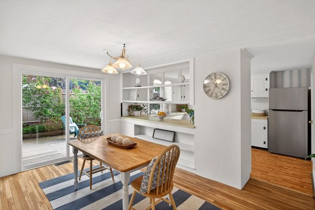 5 Pleasant St Unit A, Dennis, MA 02639
