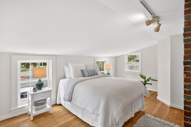 5 Pleasant St Unit A, Dennis, MA 02639