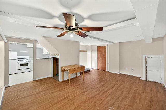5 Pleasant St Unit A, Dennis, MA 02639