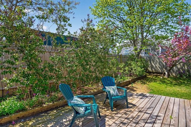 5 Pleasant St Unit A, Dennis, MA 02639